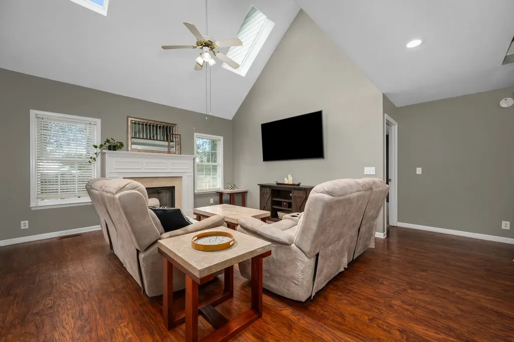 215 Black Bear Trail Murfreesboro TN 37127