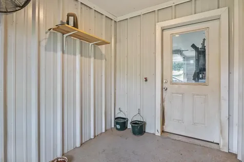 8754 Old State Route 1 New Johnsonville TN 37134