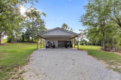 8754 Old State Route 1 New Johnsonville TN 37134