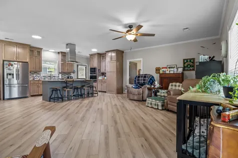 8754 Old State Route 1 New Johnsonville TN 37134