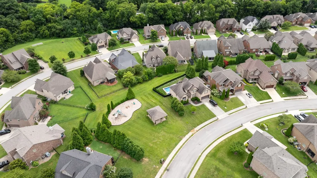 8033 Fenwick Lane Spring Hill TN 37174