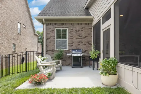 8033 Fenwick Lane Spring Hill TN 37174
