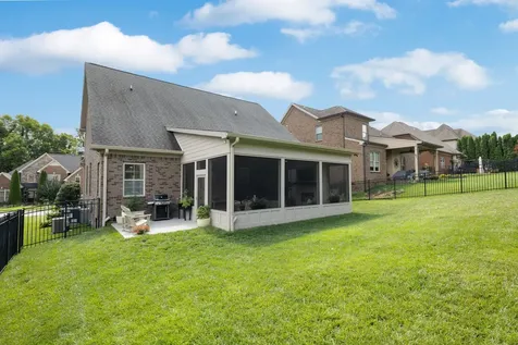 8033 Fenwick Lane Spring Hill TN 37174