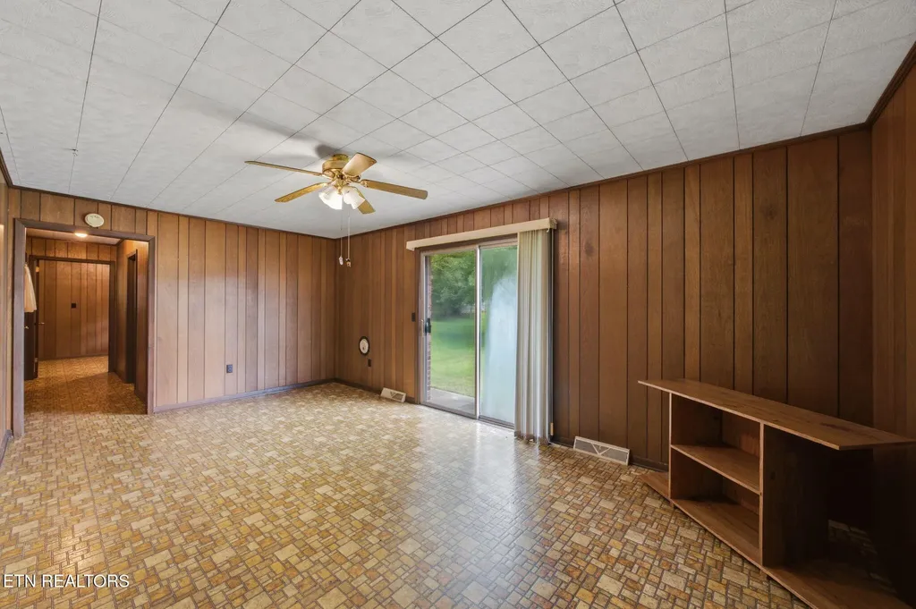 2866 Williams Ferry Road Lenoir City TN 37771