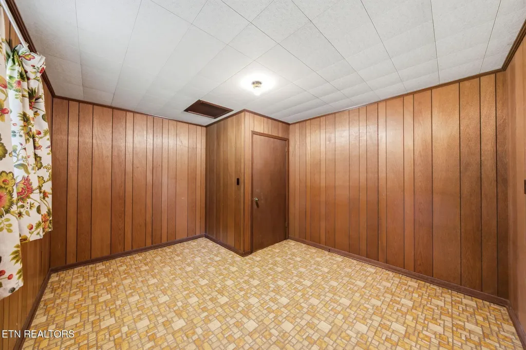 2866 Williams Ferry Road Lenoir City TN 37771