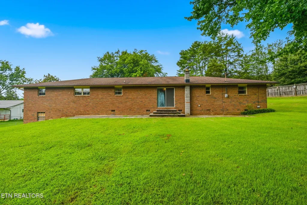 2866 Williams Ferry Road Lenoir City TN 37771
