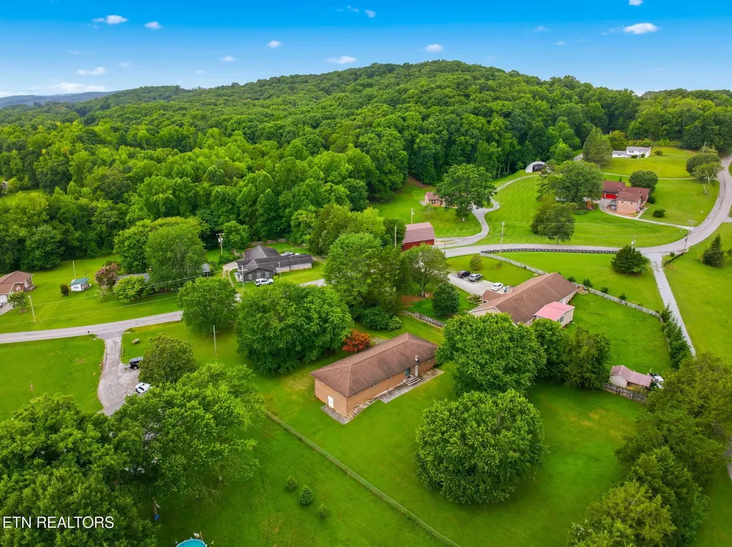 2866 Williams Ferry Road Lenoir City TN 37771
