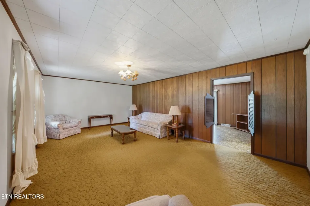 2866 Williams Ferry Road Lenoir City TN 37771
