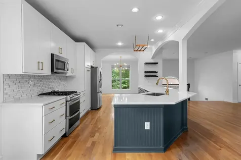 4848 Peninsula Pointe Drive Hermitage TN 37076