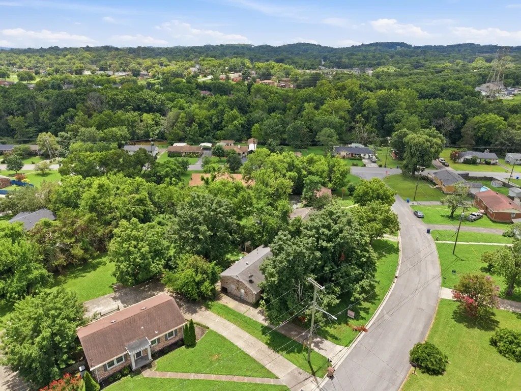 210 Friendship Drive Goodlettsville TN 37072