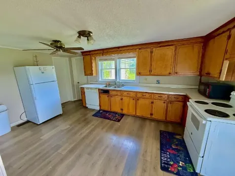 560 State Line Road Loretto TN 38469