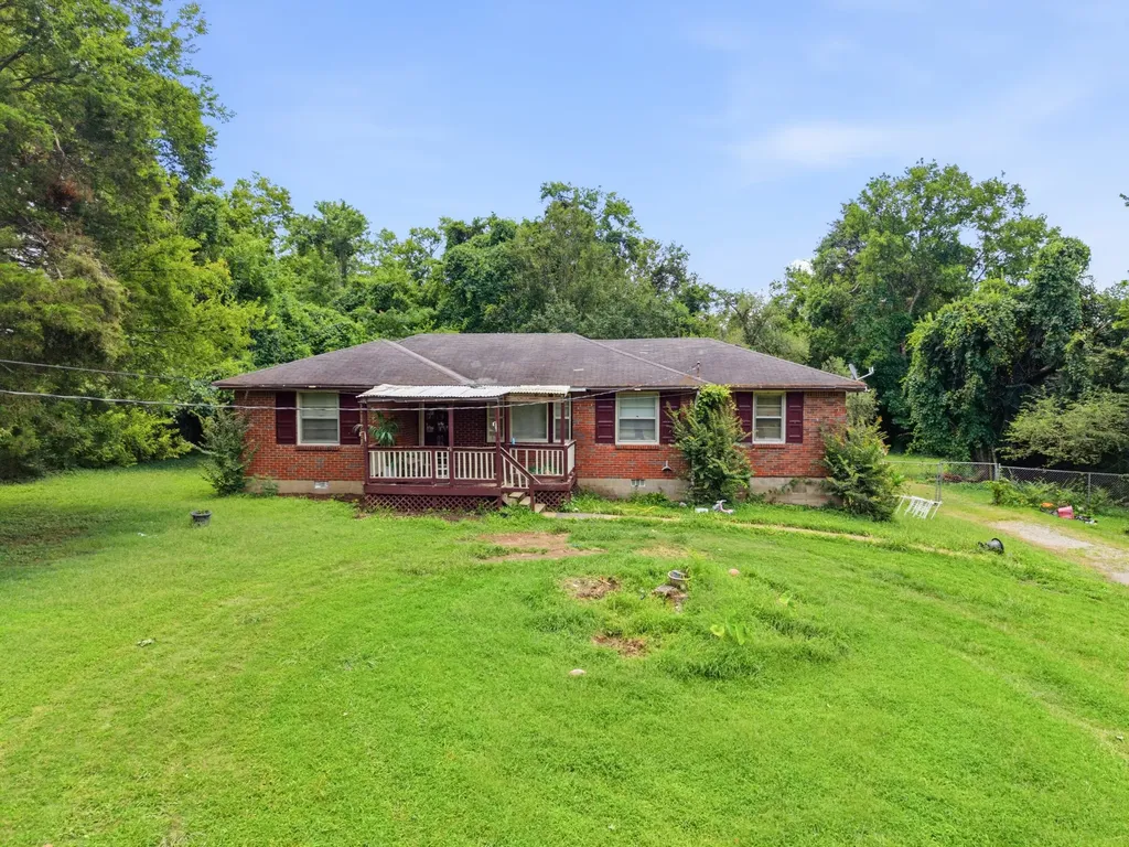 103 Port Drive Madison TN 37115