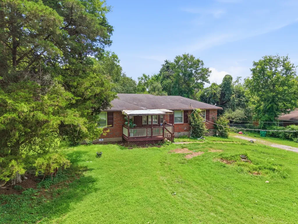 103 Port Drive Madison TN 37115
