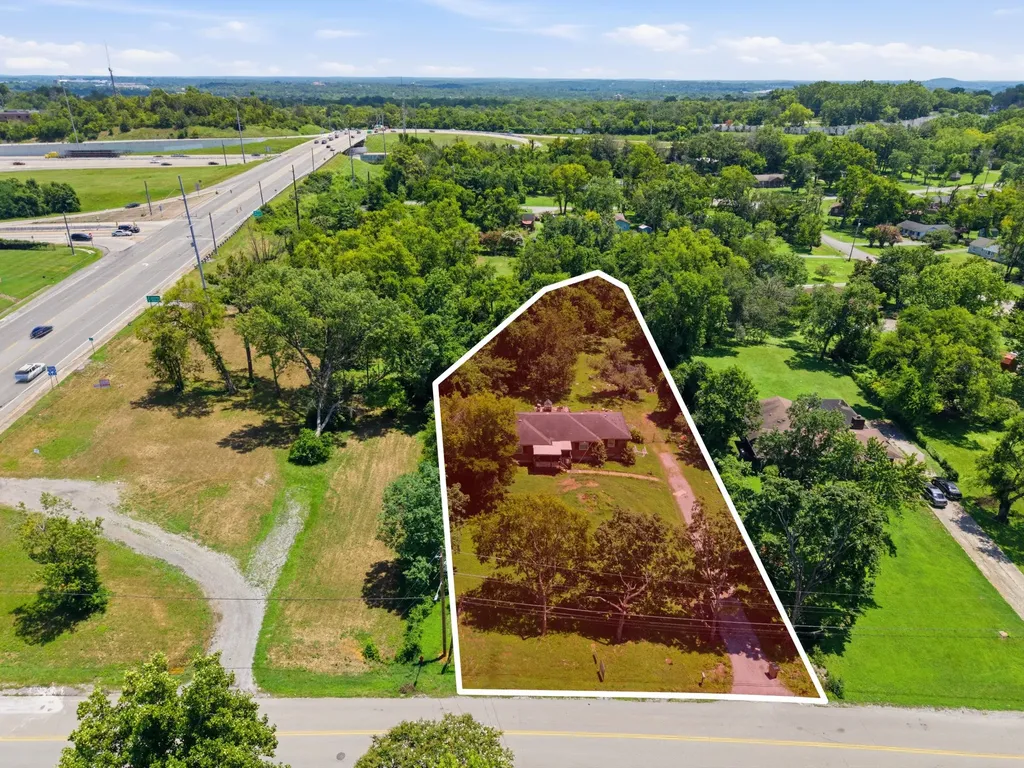 103 Port Drive Madison TN 37115
