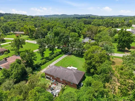103 Port Drive Madison TN 37115
