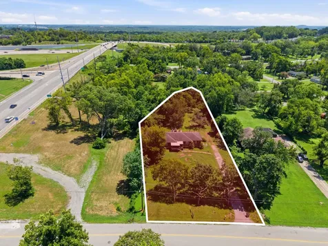 103 Port Drive Madison TN 37115