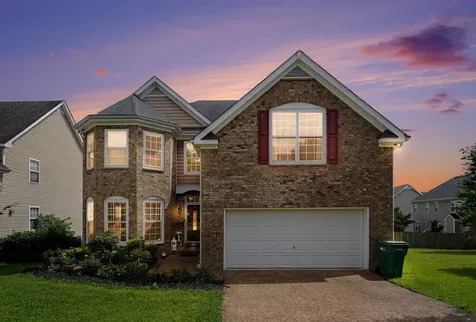 1324 Saybrook Crossing Thompsons Station TN 37179