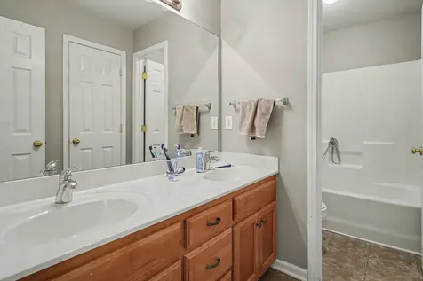 1324 Saybrook Crossing Thompsons Station TN 37179