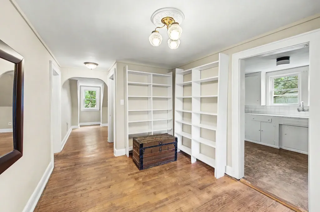 1718 Green Hills Drive Nashville TN 37215