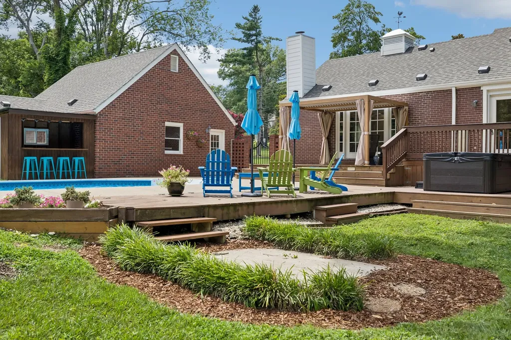 4000 Crestridge Drive Nashville TN 37204
