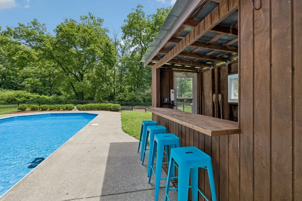 4000 Crestridge Drive Nashville TN 37204