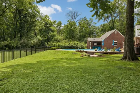 4000 Crestridge Drive Nashville TN 37204