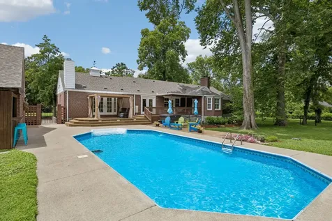 4000 Crestridge Drive Nashville TN 37204