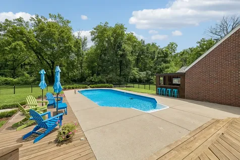 4000 Crestridge Drive Nashville TN 37204