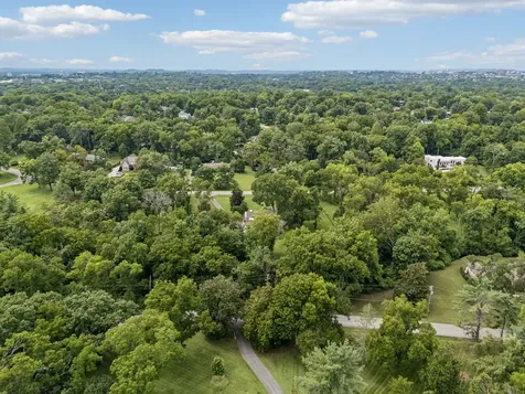 4000 Crestridge Drive Nashville TN 37204