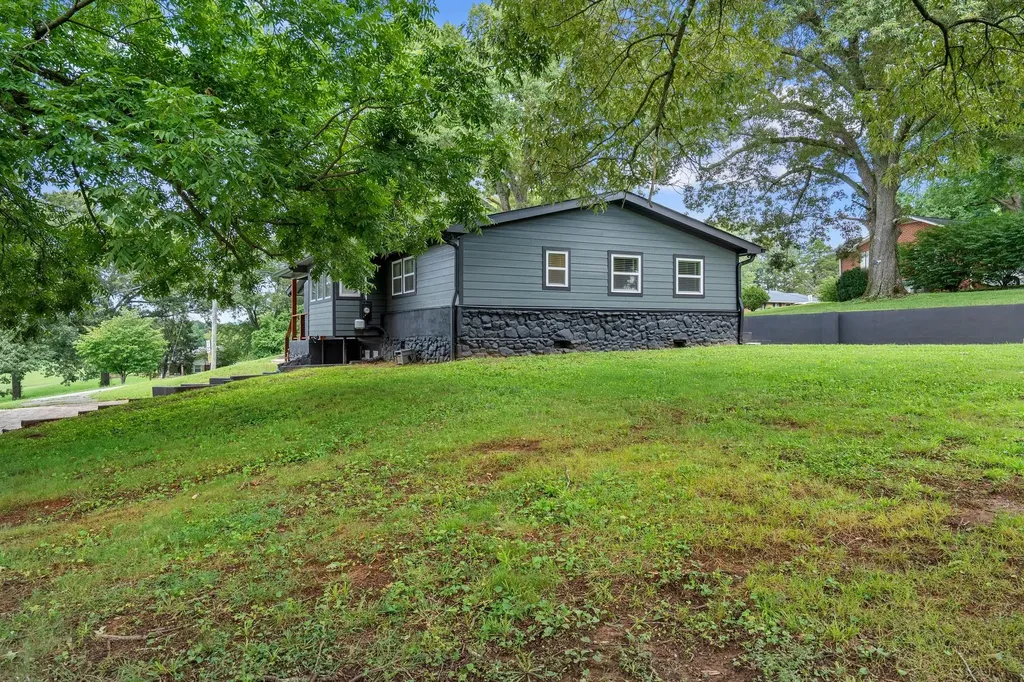 102 Oak Park Winchester TN 37398