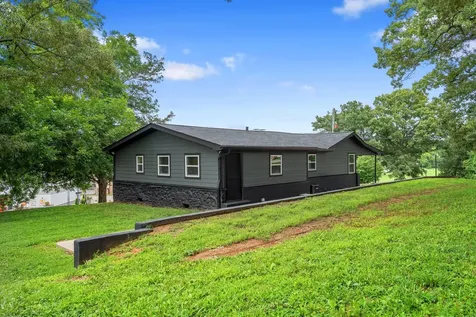 102 Oak Park Winchester TN 37398