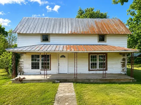 302 Water Street Petersburg TN 37144
