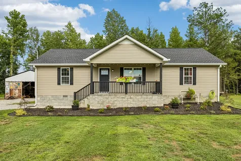 3135 Oak Grove Road Goodspring TN 38460