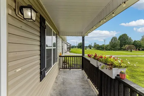 3135 Oak Grove Road Goodspring TN 38460