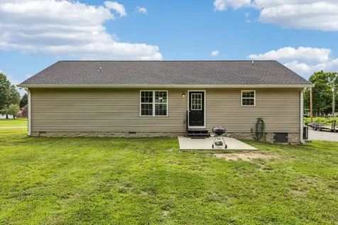 3135 Oak Grove Road Goodspring TN 38460