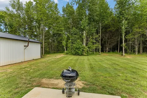 3135 Oak Grove Road Goodspring TN 38460