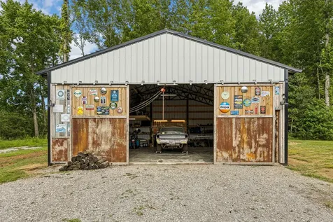 3135 Oak Grove Road Goodspring TN 38460