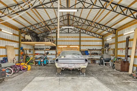 3135 Oak Grove Road Goodspring TN 38460