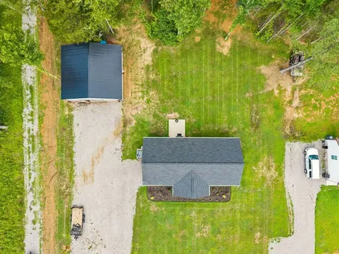 3135 Oak Grove Road Goodspring TN 38460