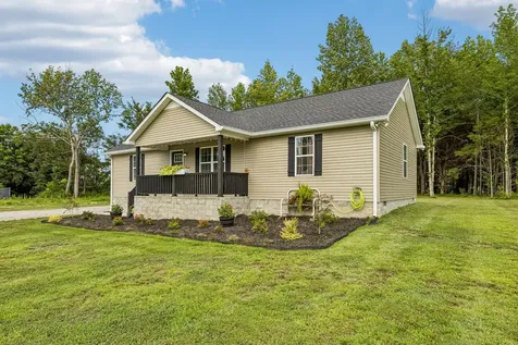 3135 Oak Grove Road Goodspring TN 38460
