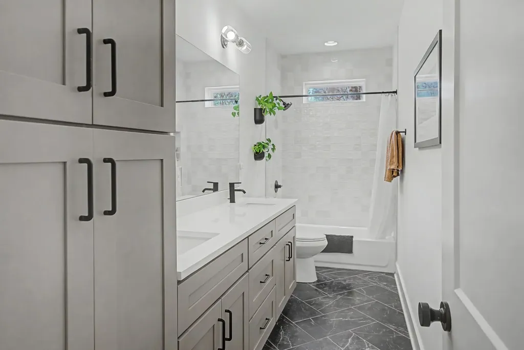 4203 Murray Place Nashville TN 37216