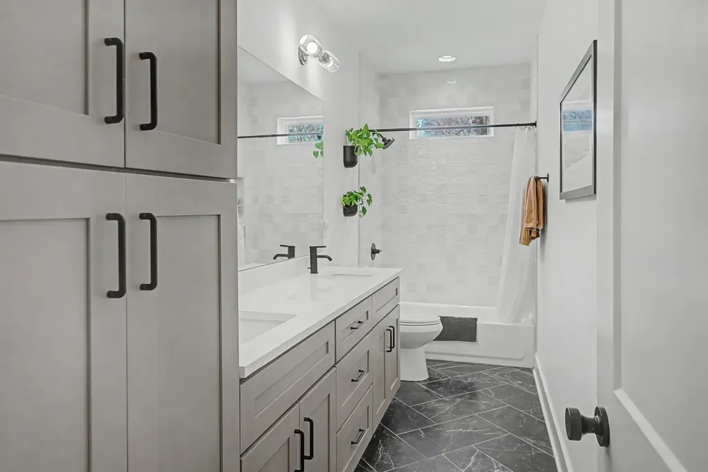 4203 Murray Place Nashville TN 37216