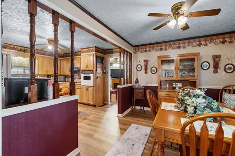 607 N Palmers Chapel Road White House TN 37188