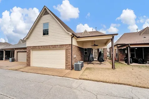 1965 Rochelle Lane Cordova TN 38016