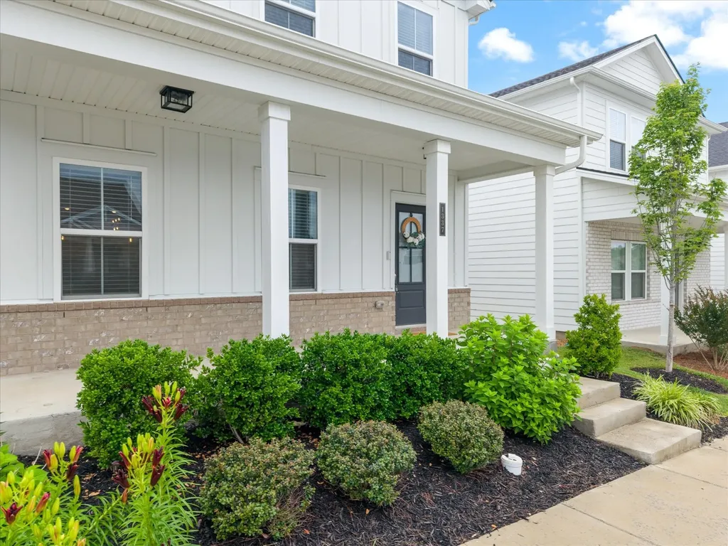 1337 Carriage Park Drive Hermitage TN 37076