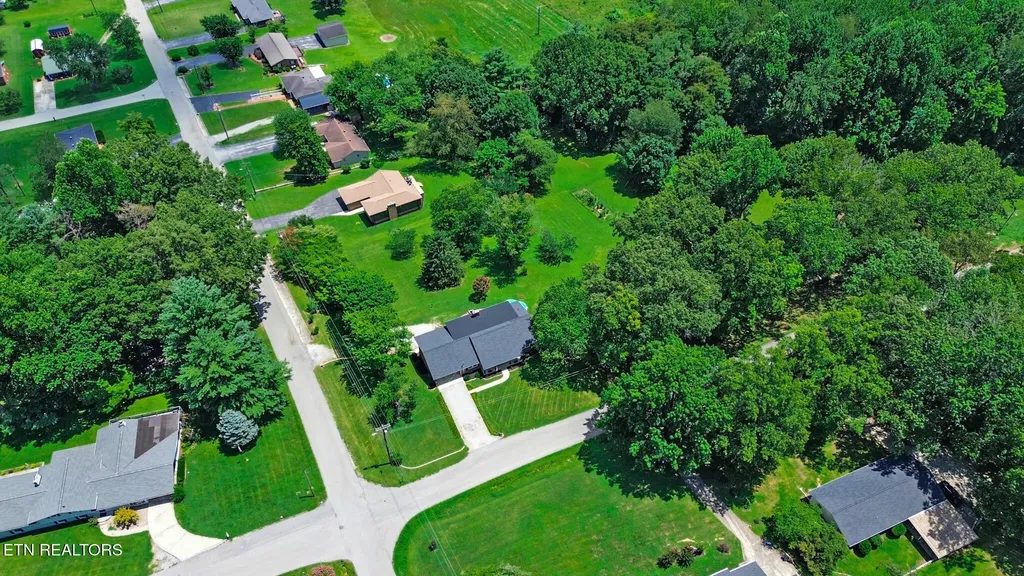 335 Woodland Street Livingston TN 38570