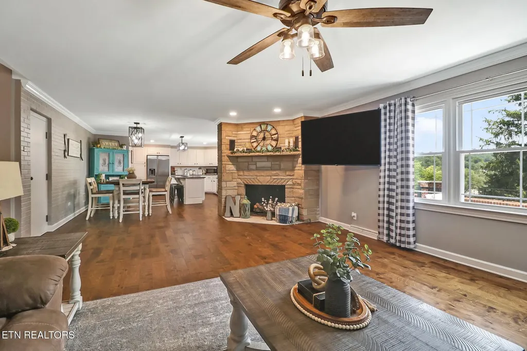 335 Woodland Street Livingston TN 38570