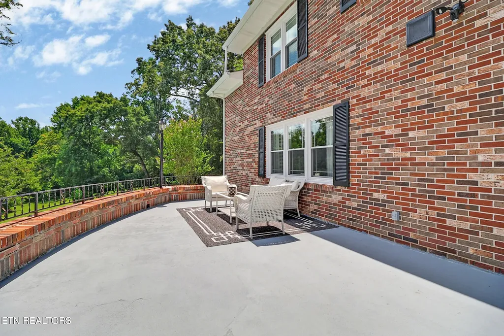 335 Woodland Street Livingston TN 38570