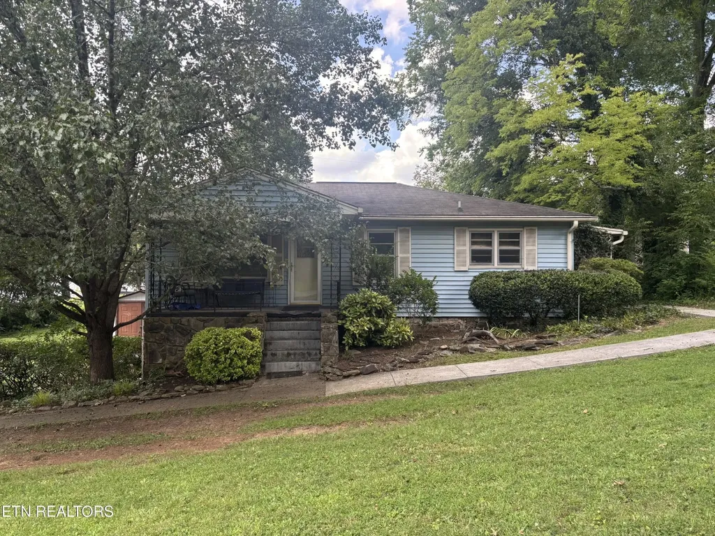 2119 Maple Drive Knoxville TN 37918