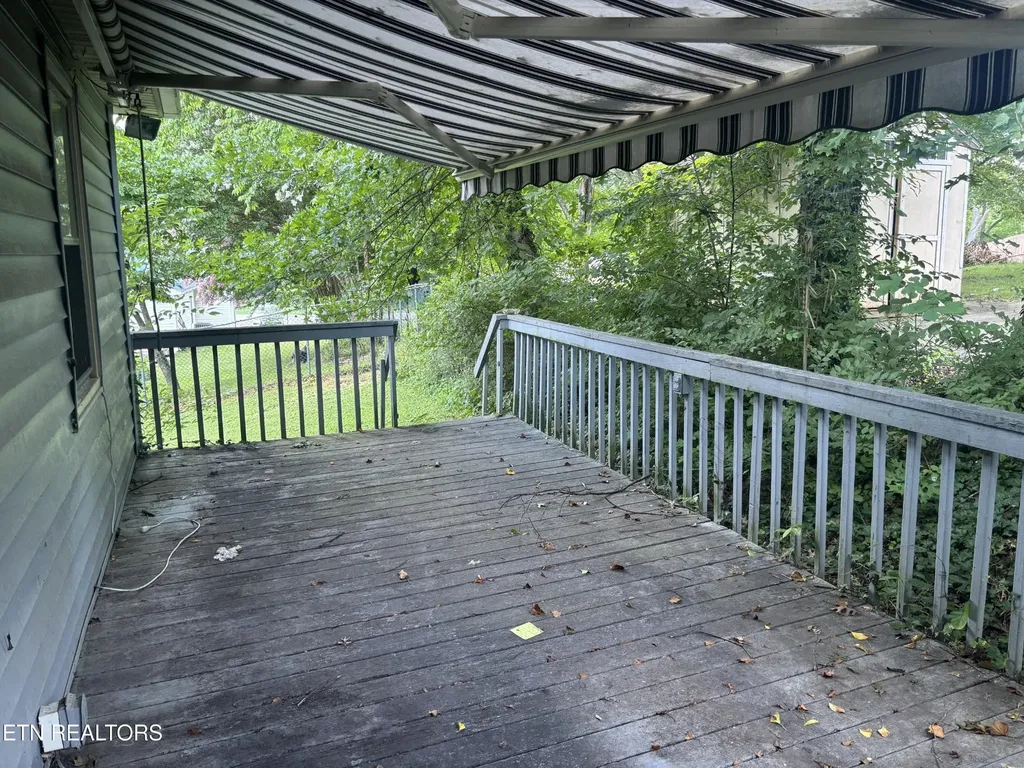 2119 Maple Drive Knoxville TN 37918
